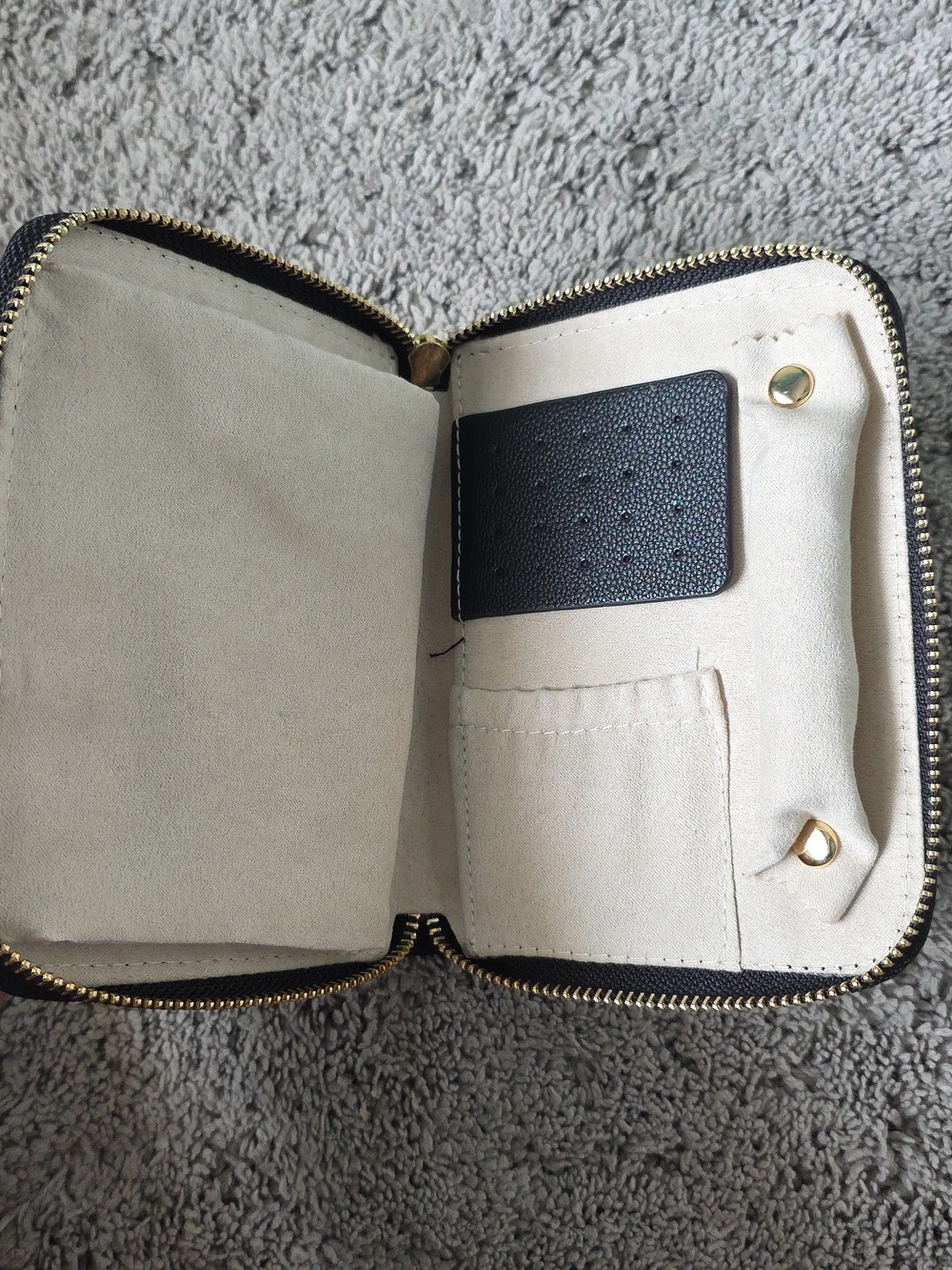 Rachel Lynn Chicago Jewelry Travel Case - Picture 9 of 10